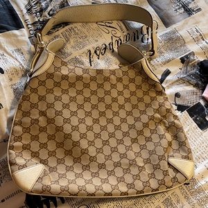 Authentic classic Gucci purse